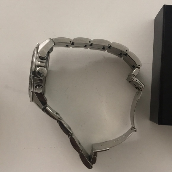 ⭐️⭐️ Host Pick ⭐️⭐️ Men’s Stainless Steal Michael Kors Watch - Picture 4 of 7